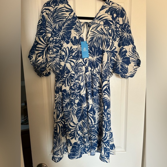 Cupshe Other - Blue and White Floral Swim Coverup, CUPSHE, NWT, size Medium